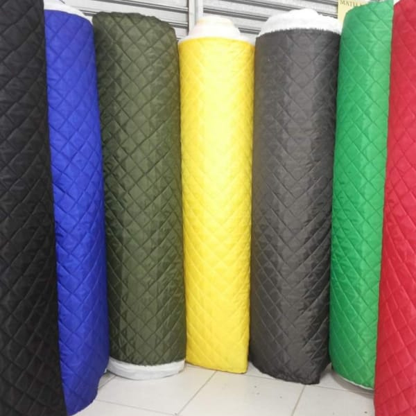 Matelassê em Uniformes e Jaquetas